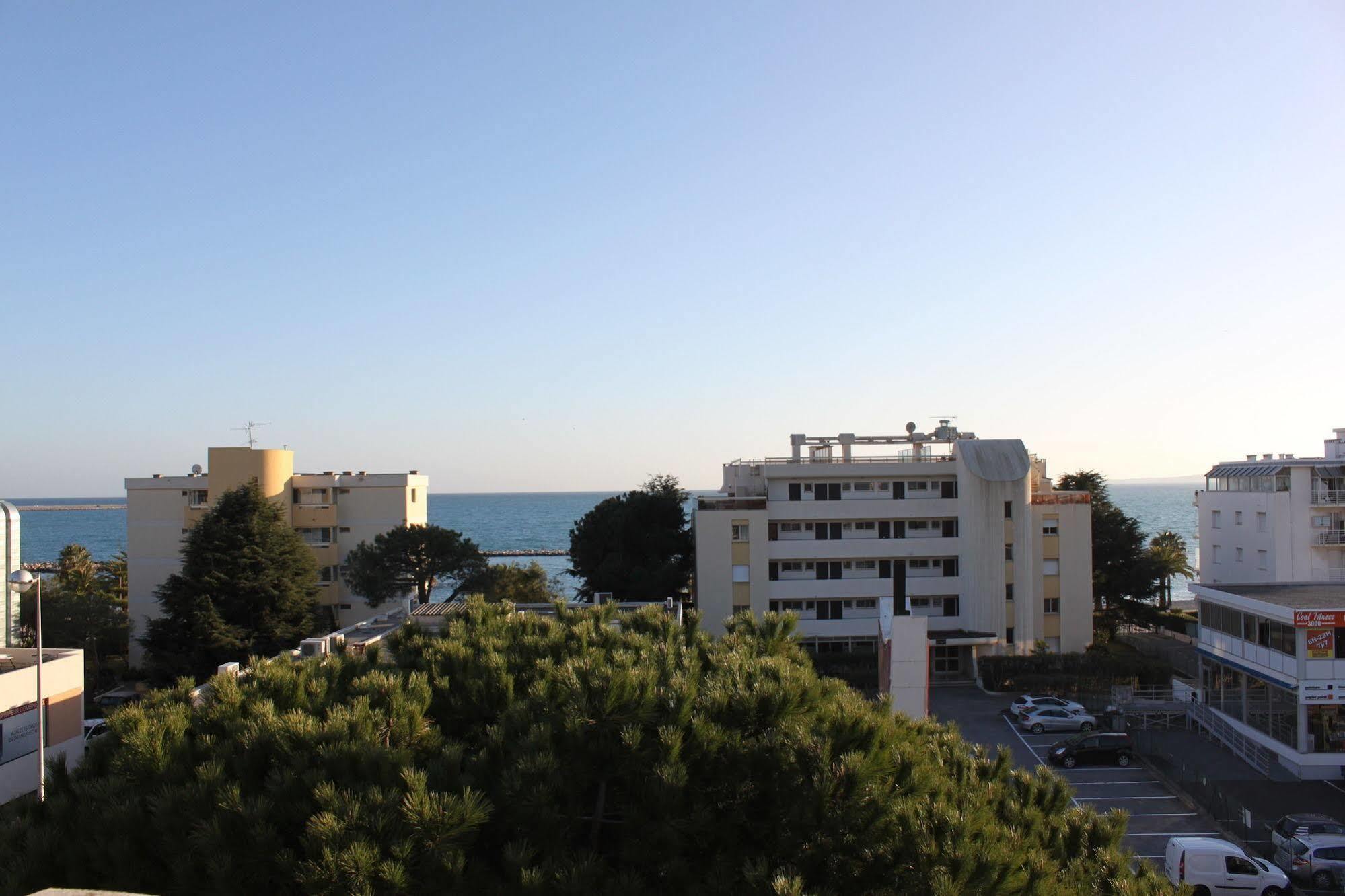 Apartamento Azur 3000 Saint-Laurent-du-Var Exterior foto