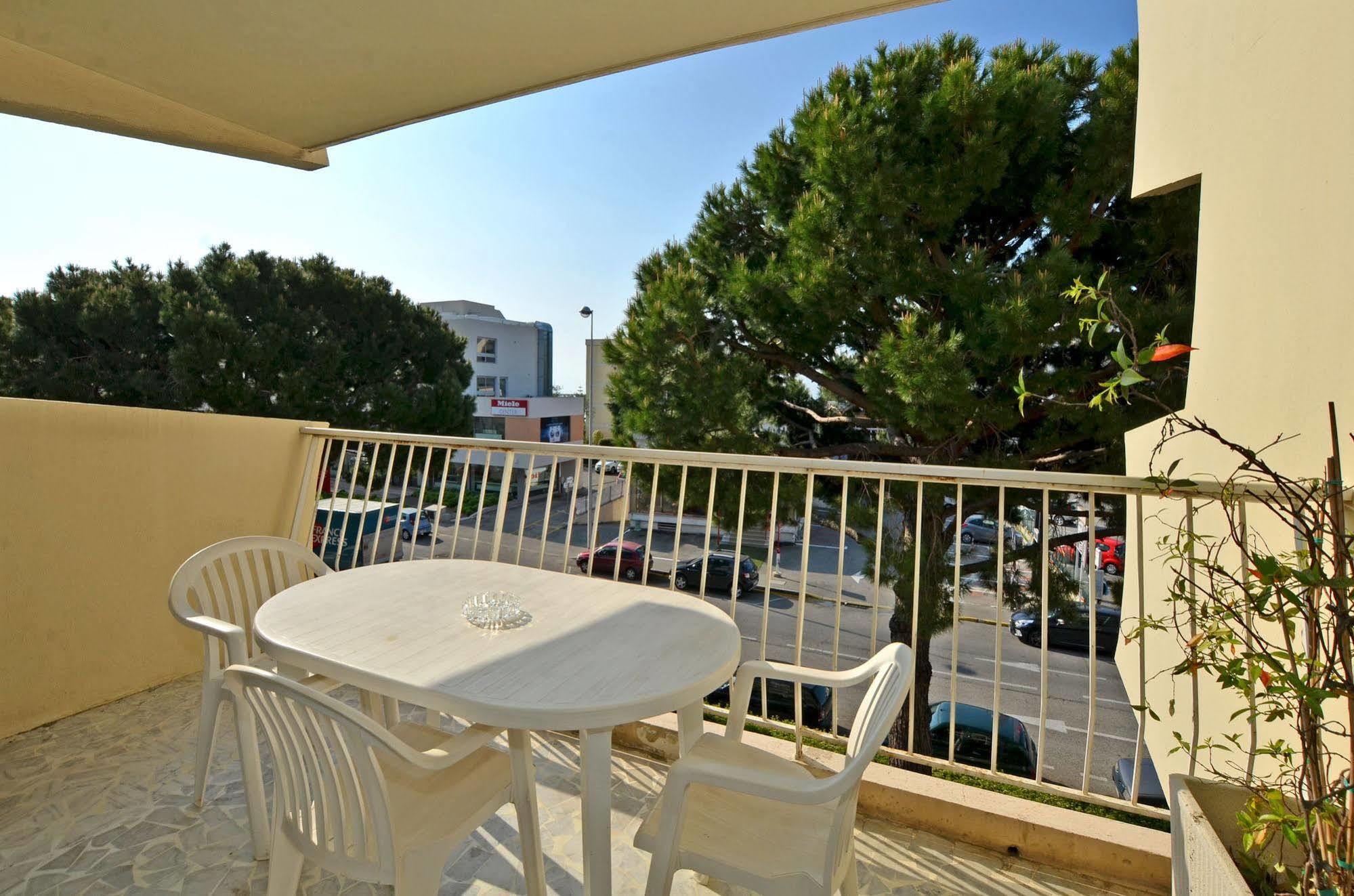 Apartamento Azur 3000 Saint-Laurent-du-Var Exterior foto