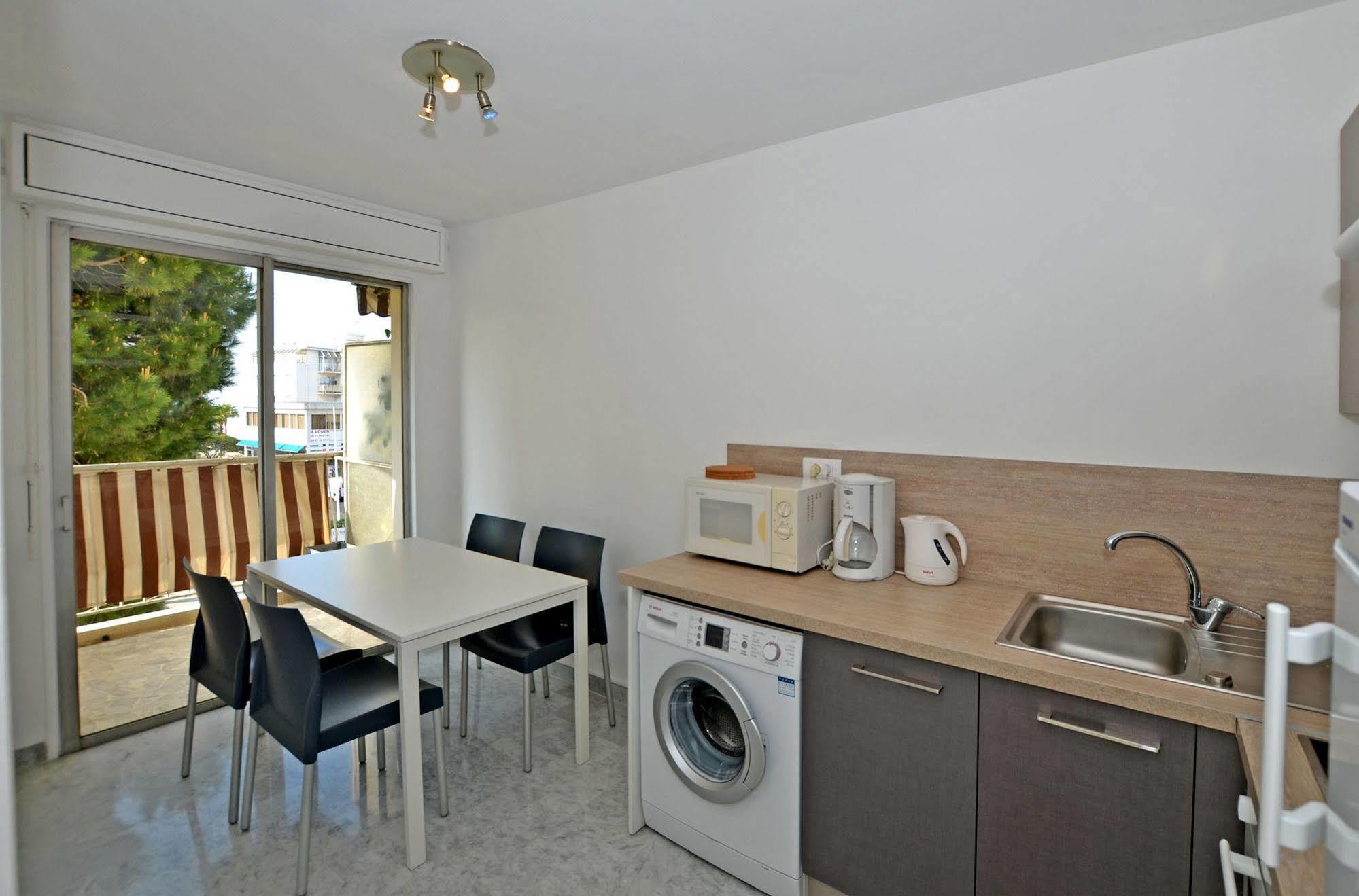 Apartamento Azur 3000 Saint-Laurent-du-Var Exterior foto